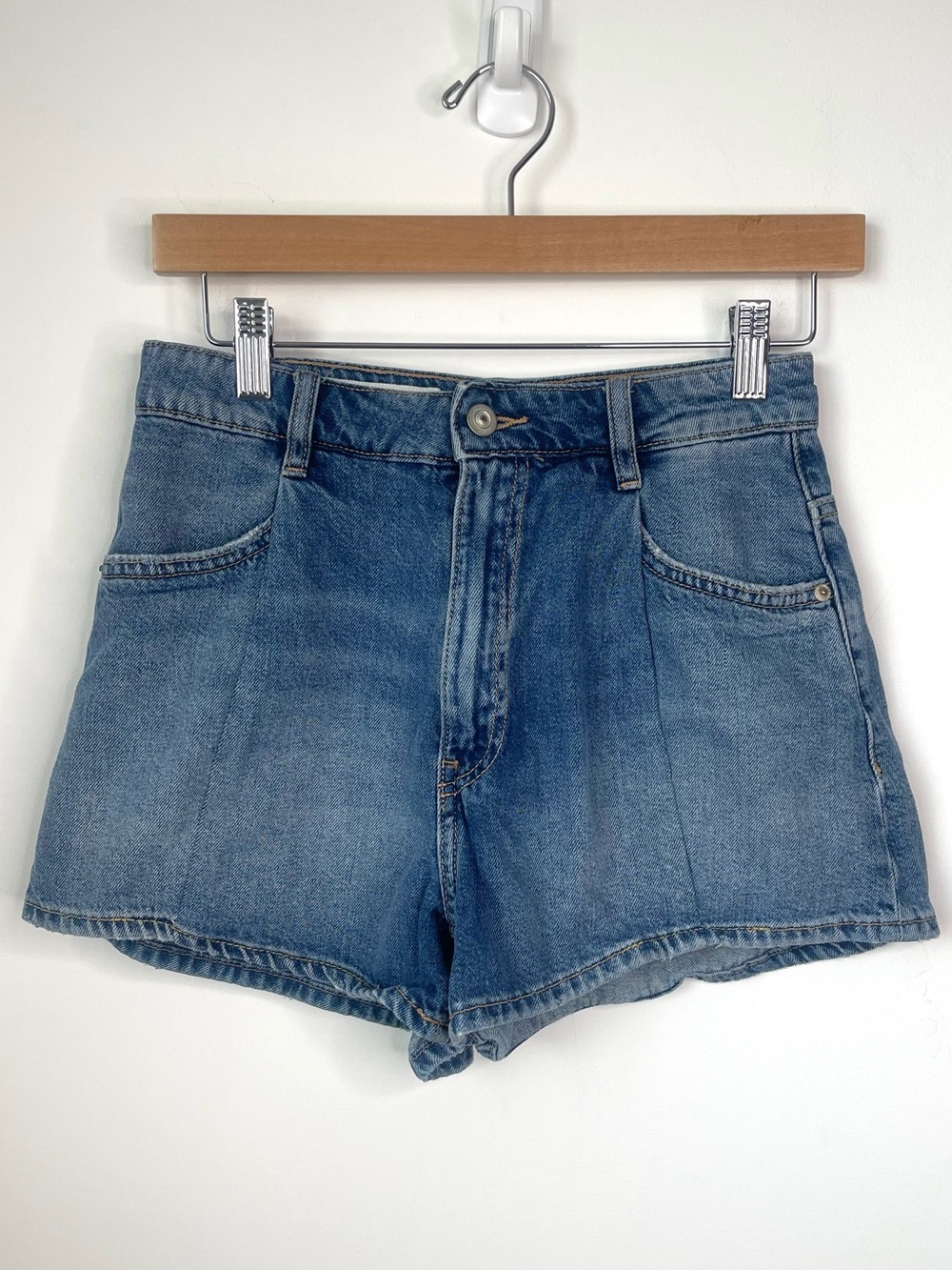 Zara Classic Blue Denim Shorts size 2
